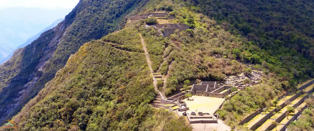Choquequirao Trek y Machu Picchu